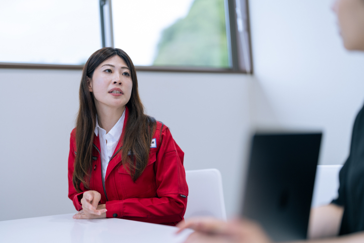 社内会議の様子